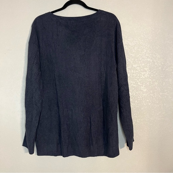 Barefoot Dreams CozyChic Lite V-Neck Sweater - Picture 2 of 4